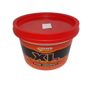 a 1kg tub of everbuild xl fire cement presented on a white background